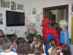 petrecere-Disney-la-biblioteca02