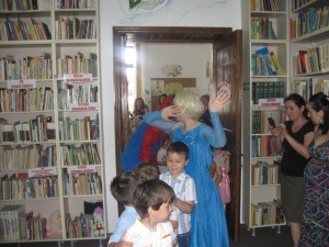 petrecere-Disney-la-biblioteca03