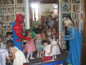 petrecere-Disney-la-biblioteca04