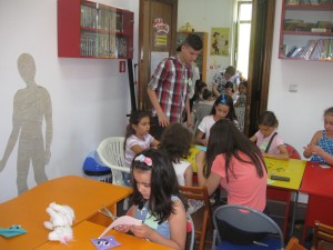 Ne jucam, invatam si crestem la biblioteca 06